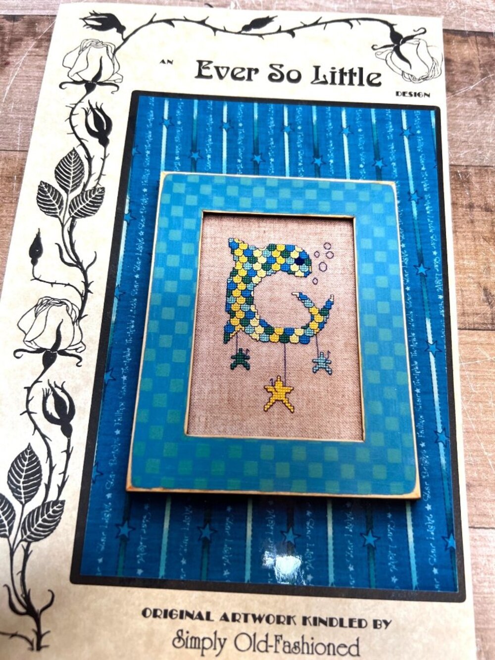 Tropical Fish Moon Cross-Stitch Pattern Ever So Little #16 44x70 Stitches